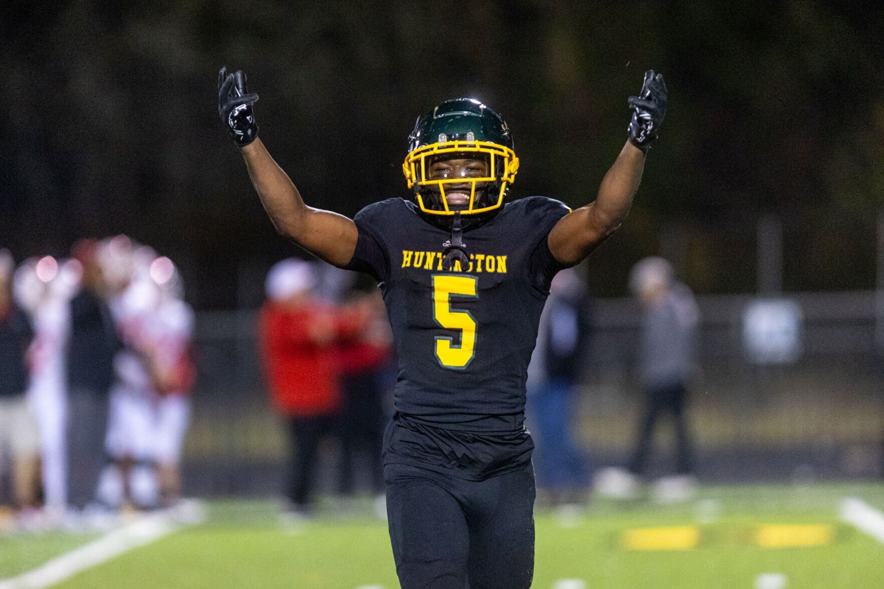 Huntington's Zah Jackson named Carl Lee Award recipient for best DB